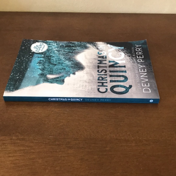 3/$20 📚 Christmas in Quincy, An Eden Series Prequel Paperback - Devney Perry - Picture 4 of 7
